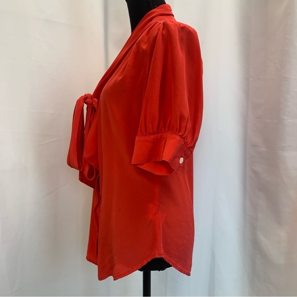 Fifteen Twenty blood orange red tie neck 100% silk blouse Sz L - Picture 5 of 11